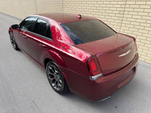 2018 Chrysler 300 Touring
