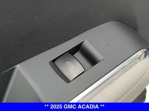 2025 GMC Acadia Elevation