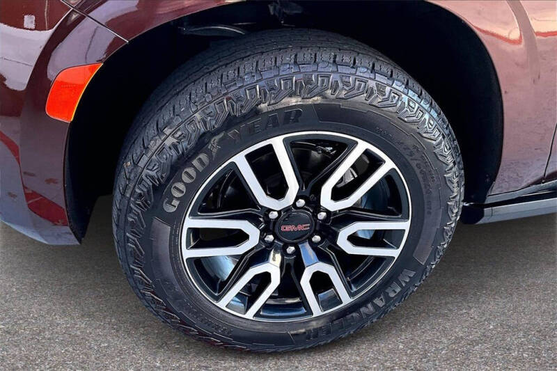 2023 GMC Yukon XL AT4