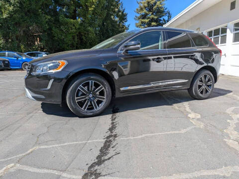 2017 Volvo XC60 T5 Dynamic