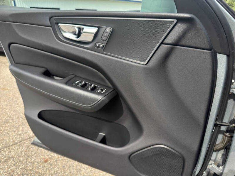 2018 Volvo XC60 T5 Momentum