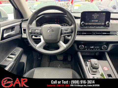 2024 Mitsubishi Outlander ES