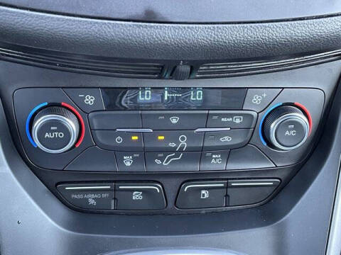 2017 Ford C-MAX Hybrid SE