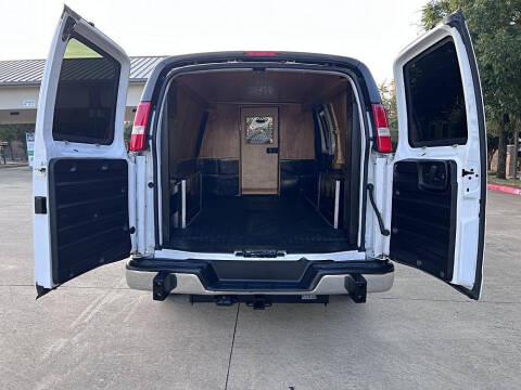 2019 GMC Savana 2500