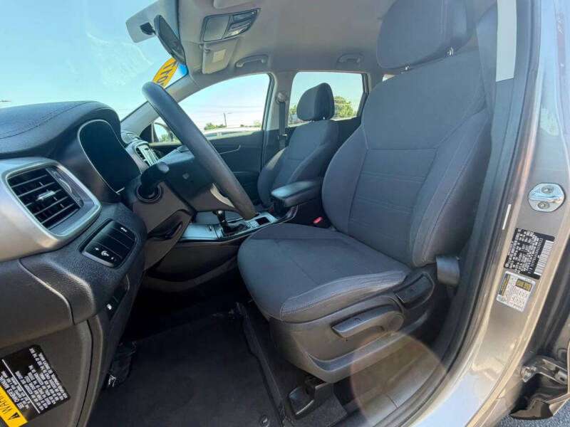 2017 Kia Sorento LX V6