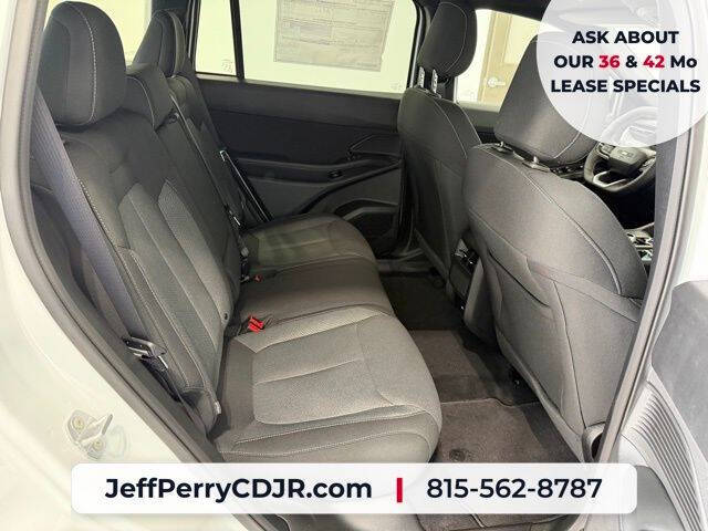 2026 Jeep Cherokee Laredo