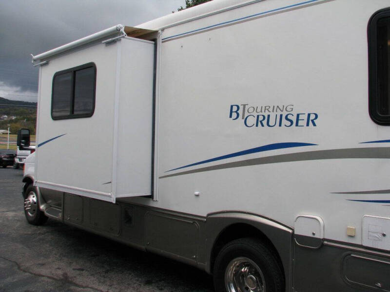 2003 Ford E-Series E-450 SD