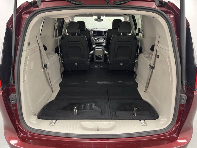 2019 Chrysler Pacifica Touring L