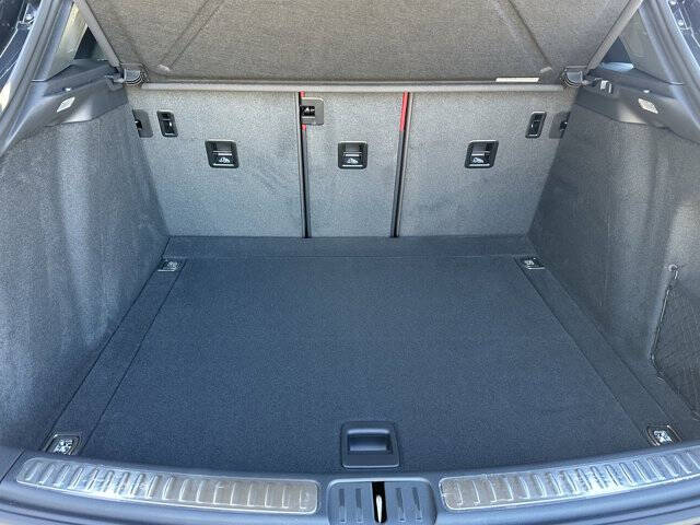 2026 Porsche Macan T