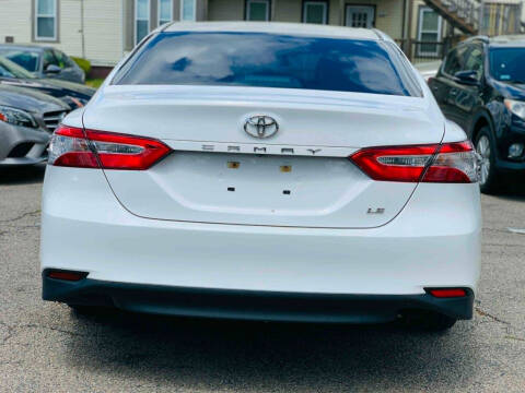 2018 Toyota Camry LE