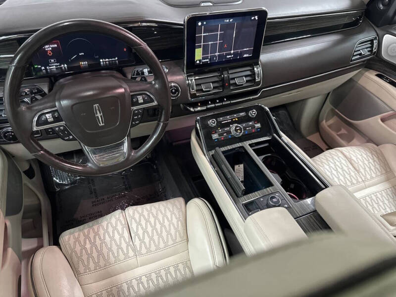 2019 Lincoln Navigator L Black Label
