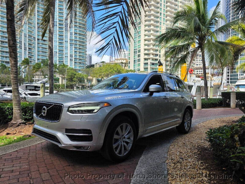 2016 Volvo XC90 T6 Momentum