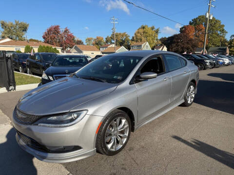 2015 Chrysler 200 S