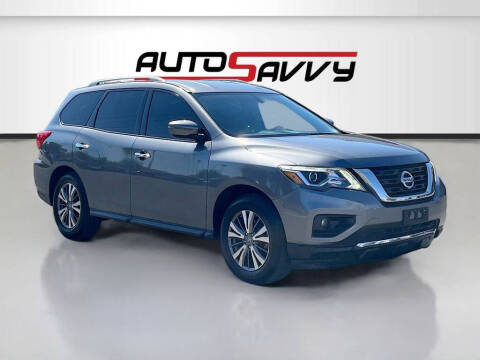 2017 Nissan Pathfinder SV