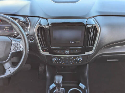 2021 Chevrolet Traverse LT Leather