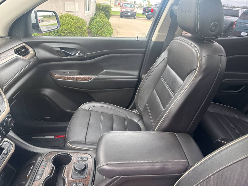 2020 GMC Acadia Denali