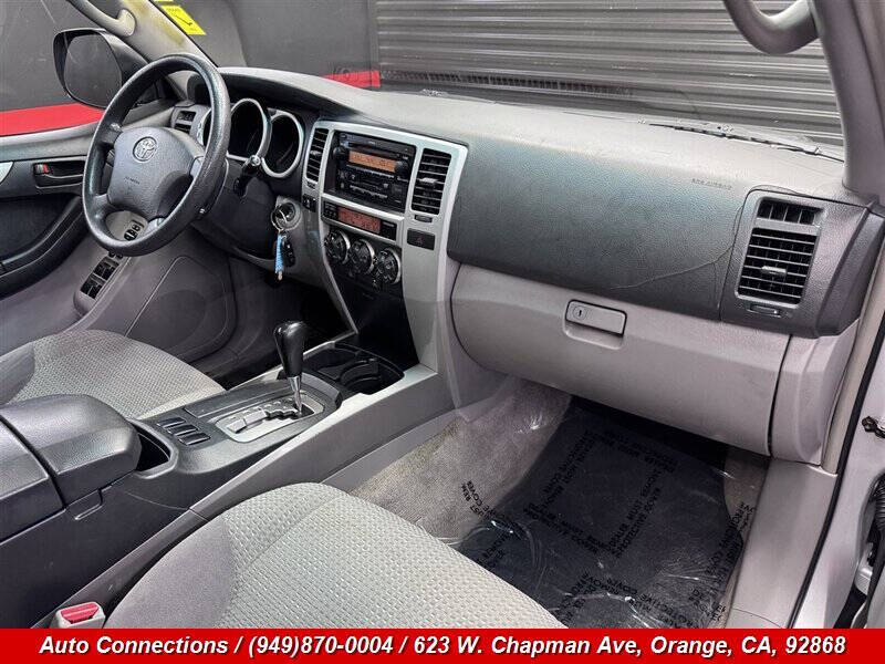 2004 Toyota 4Runner SR5