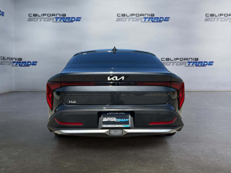 2025 Kia K4 EX