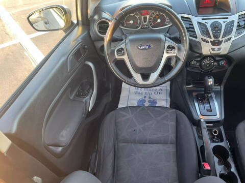 2013 Ford Fiesta SE