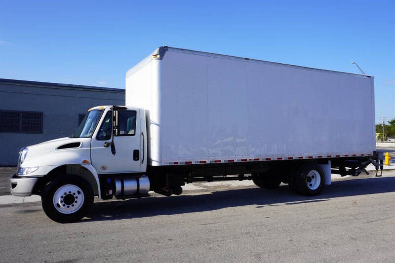 2018 International DuraStar 4300