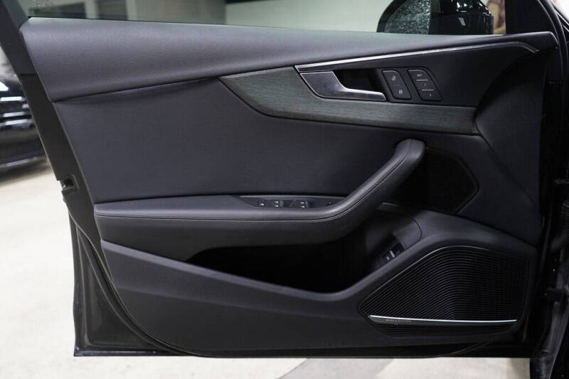 2019 Audi A4 Premium Plus 40 TFSI
