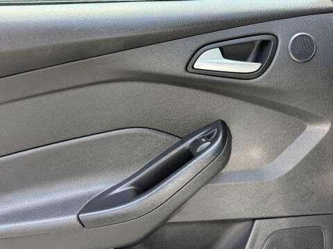 2017 Ford Focus SEL