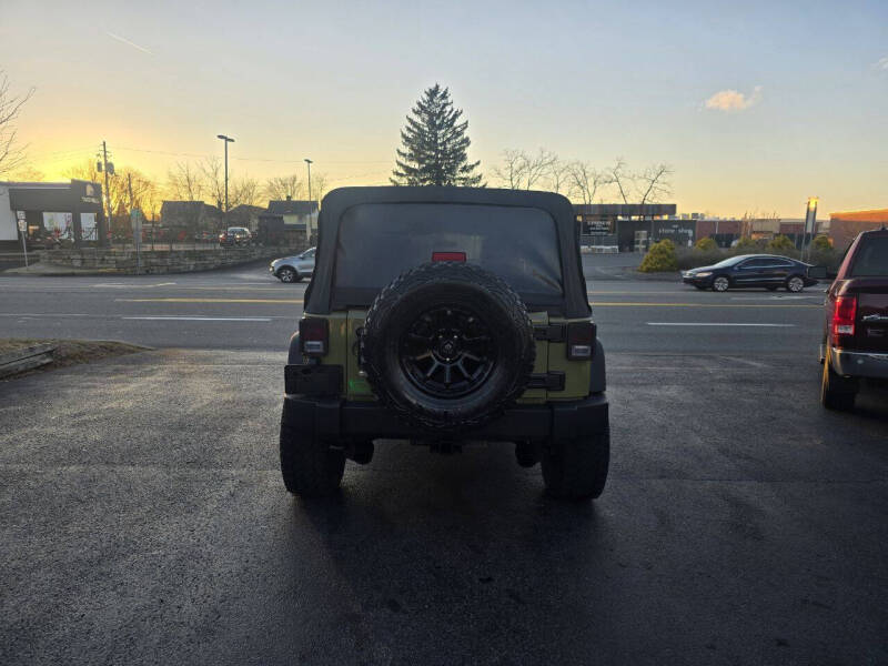 2013 Jeep Wrangler Unlimited Sport photo 3