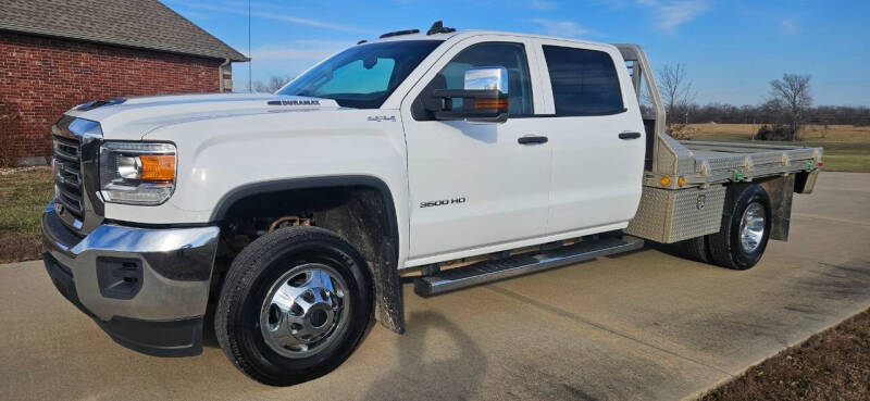 2017 GMC Sierra 3500 Chassis Cab Base's photo