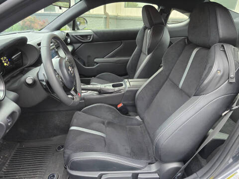 2025 Toyota GR86 Premium