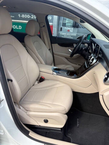 2021 Mercedes-Benz GLC GLC 300