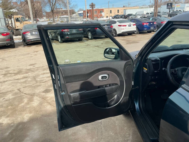 2018 Kia Soul +