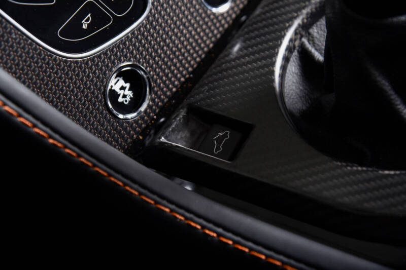 2017 Aston Martin V12 Vantage S Roadster