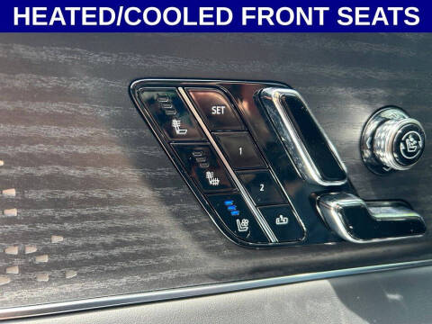2026 Cadillac LYRIQ-V Premium