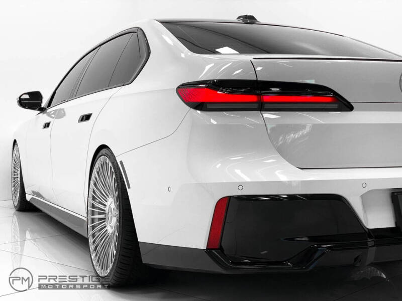 2023 BMW 7 Series 740i