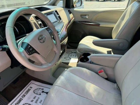 2012 Toyota Sienna XLE 8-Passenger