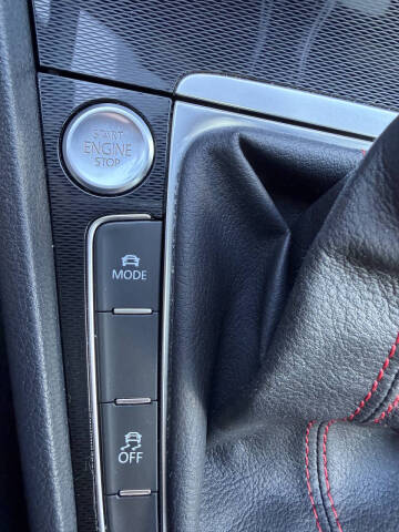 2016 Volkswagen Golf GTI SE