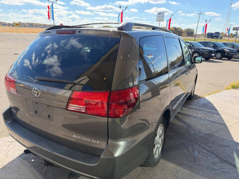 2004 Toyota Sienna XLE Limited 7 Passenger