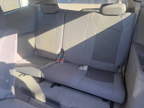 2013 Chevrolet Traverse LS