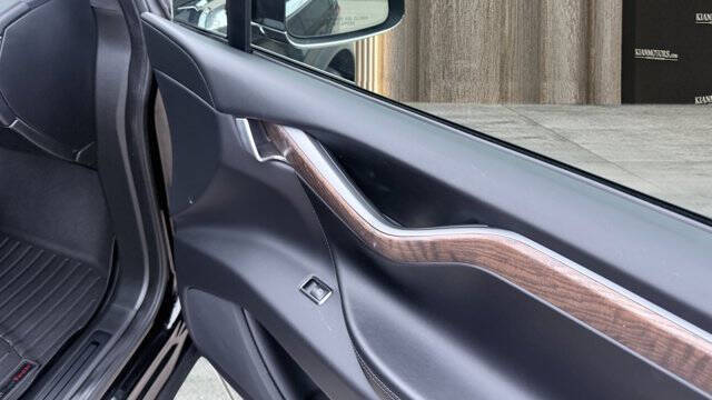 2020 Tesla Model X Long Range Plus