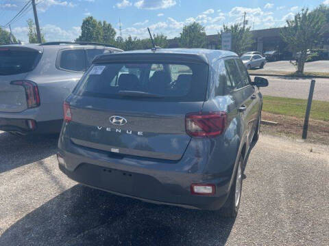 2025 Hyundai Venue SE
