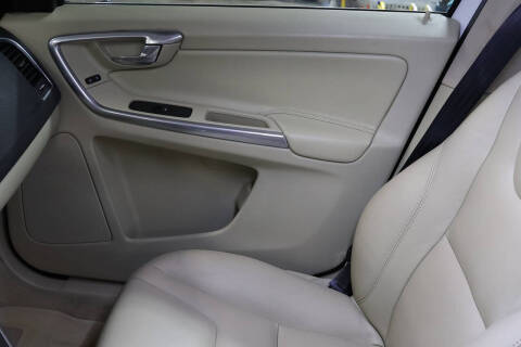 2016 Volvo XC60 T5 Premier