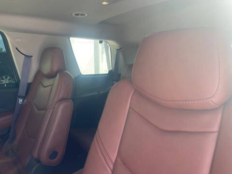 2015 Cadillac Escalade Luxury