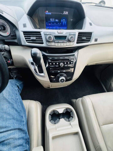 2011 Honda Odyssey EX-L w/DVD