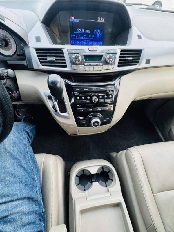 2011 Honda Odyssey EX-L w/DVD