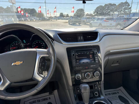 2017 Chevrolet Traverse LT