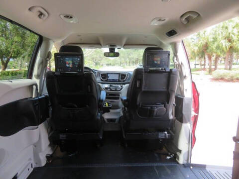 2020 Chrysler Pacifica Touring L Plus
