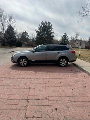 2010 Subaru Outback 2.5i Premium