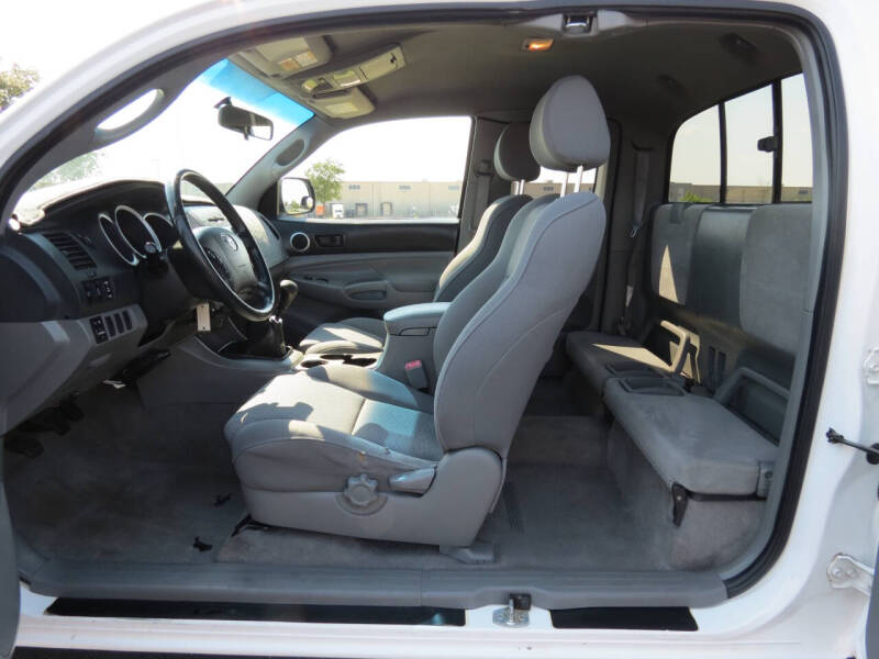 2005 Toyota Tacoma PreRunner V6