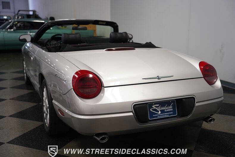 2004 Ford Thunderbird Deluxe