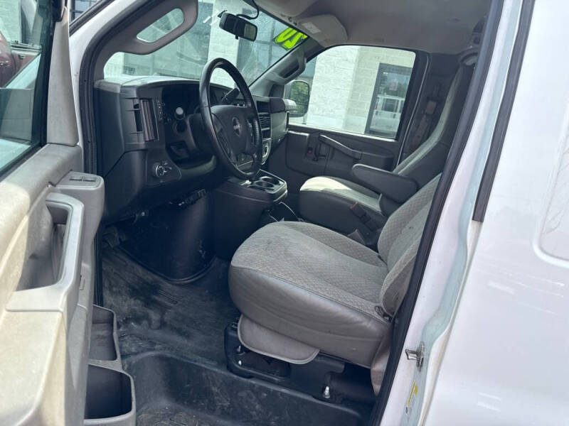 2020 GMC Savana 2500